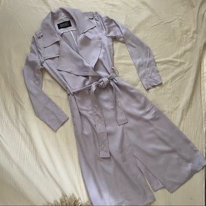 Badgley Mischka lightweight trench coat